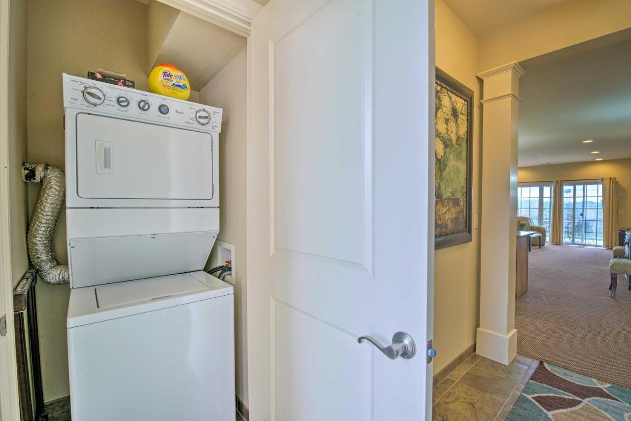 Inviting Branson Condo With Outdoor Dining Area Екстер'єр фото