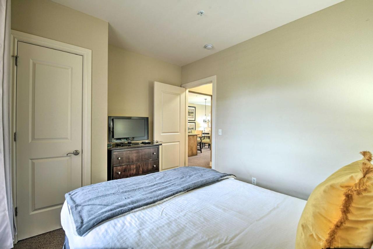 Inviting Branson Condo With Outdoor Dining Area Екстер'єр фото