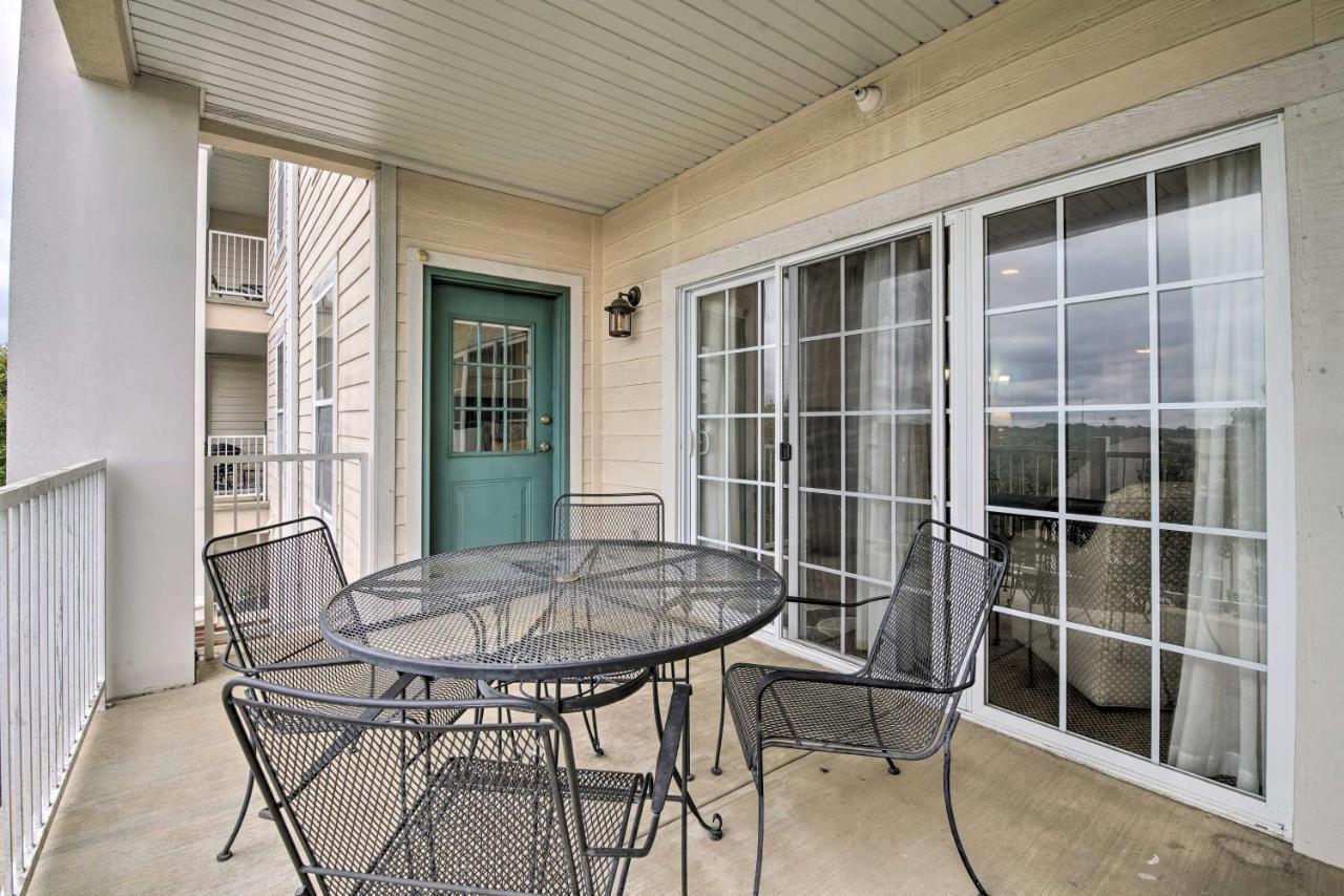 Inviting Branson Condo With Outdoor Dining Area Екстер'єр фото